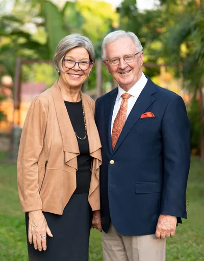Mats and Ann-Catrin joyfully standing next to each other.