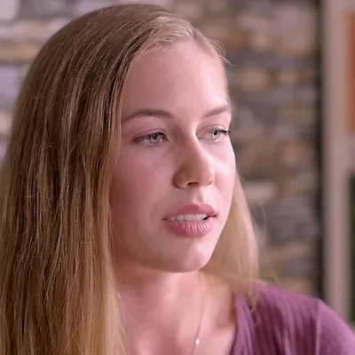 A scene from the video “Youths Learning to Love God’s Word.” Celine.