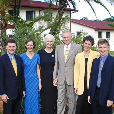 Thomas and Bethel McLain with their two daughters and sons-in-law