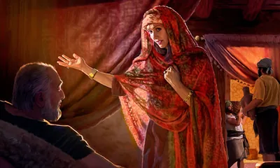 Abigail courageously talks to Nabal