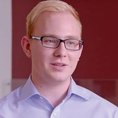 A scene from the video “Youths Learning to Love God’s Word.” Samuel.